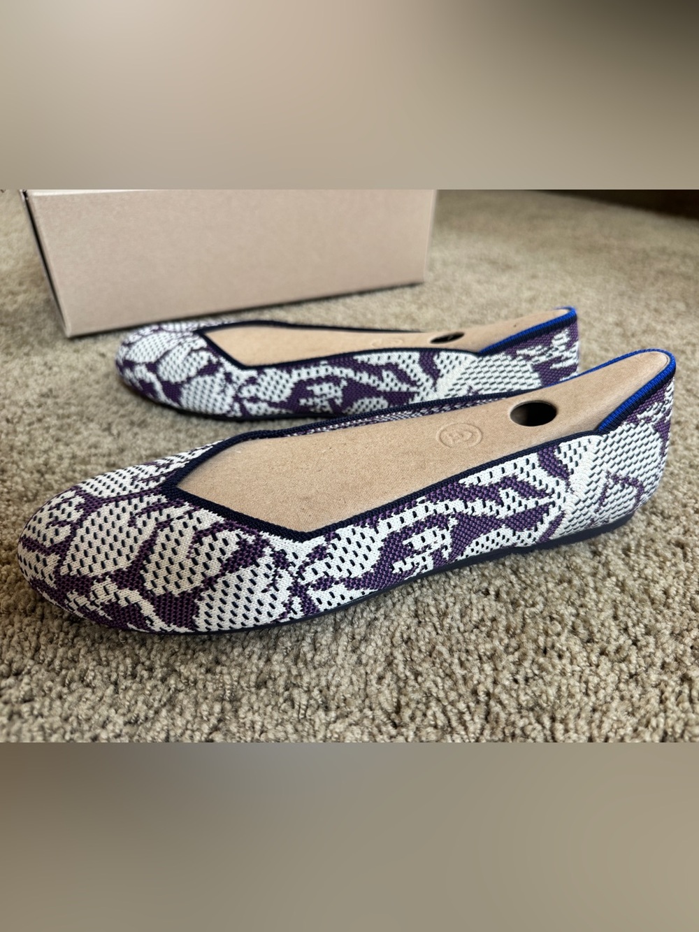 Rothy’s The Flat Round Toe Ballet Flat Shoes in Violet Wisteria size 10.5 new